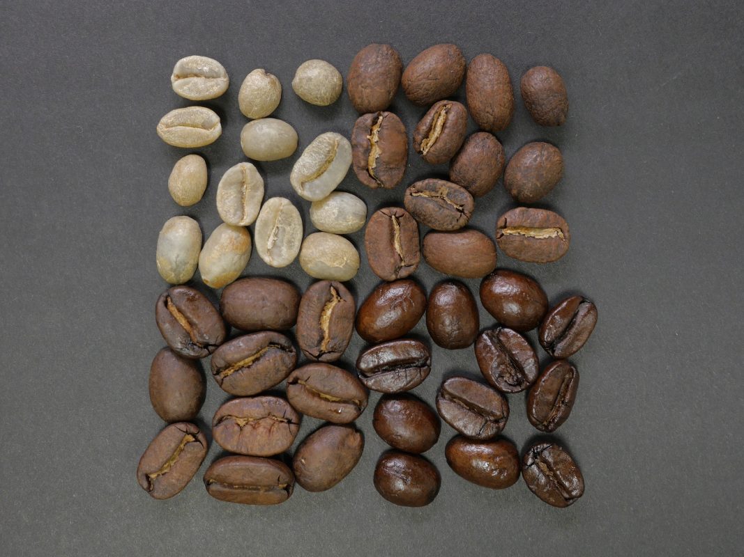 Best coffee beans: The image shows different types of coffee beans. From light to very dark.